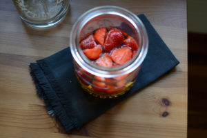 Erdbeeren Essig selbermachen
