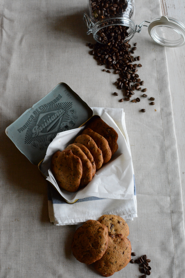 Cookies mit Kaffee und Schokolade